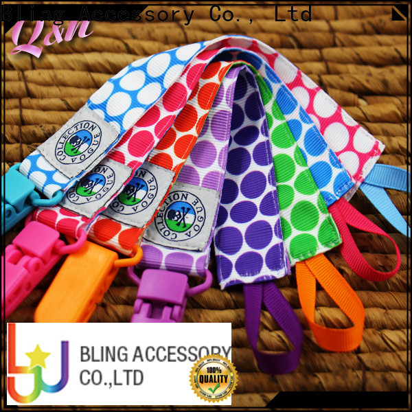 Factory Price customized baby pacifier clip supplier