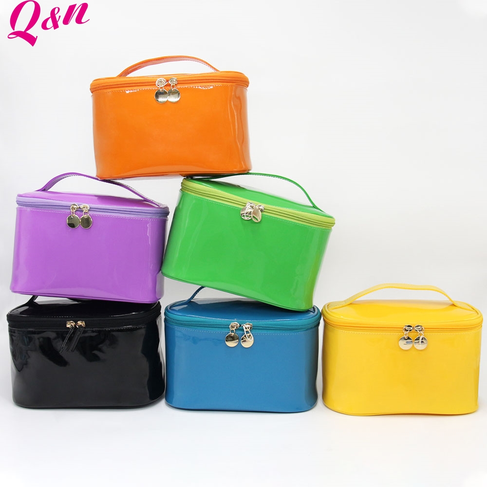 Q&N barrel makeup bag