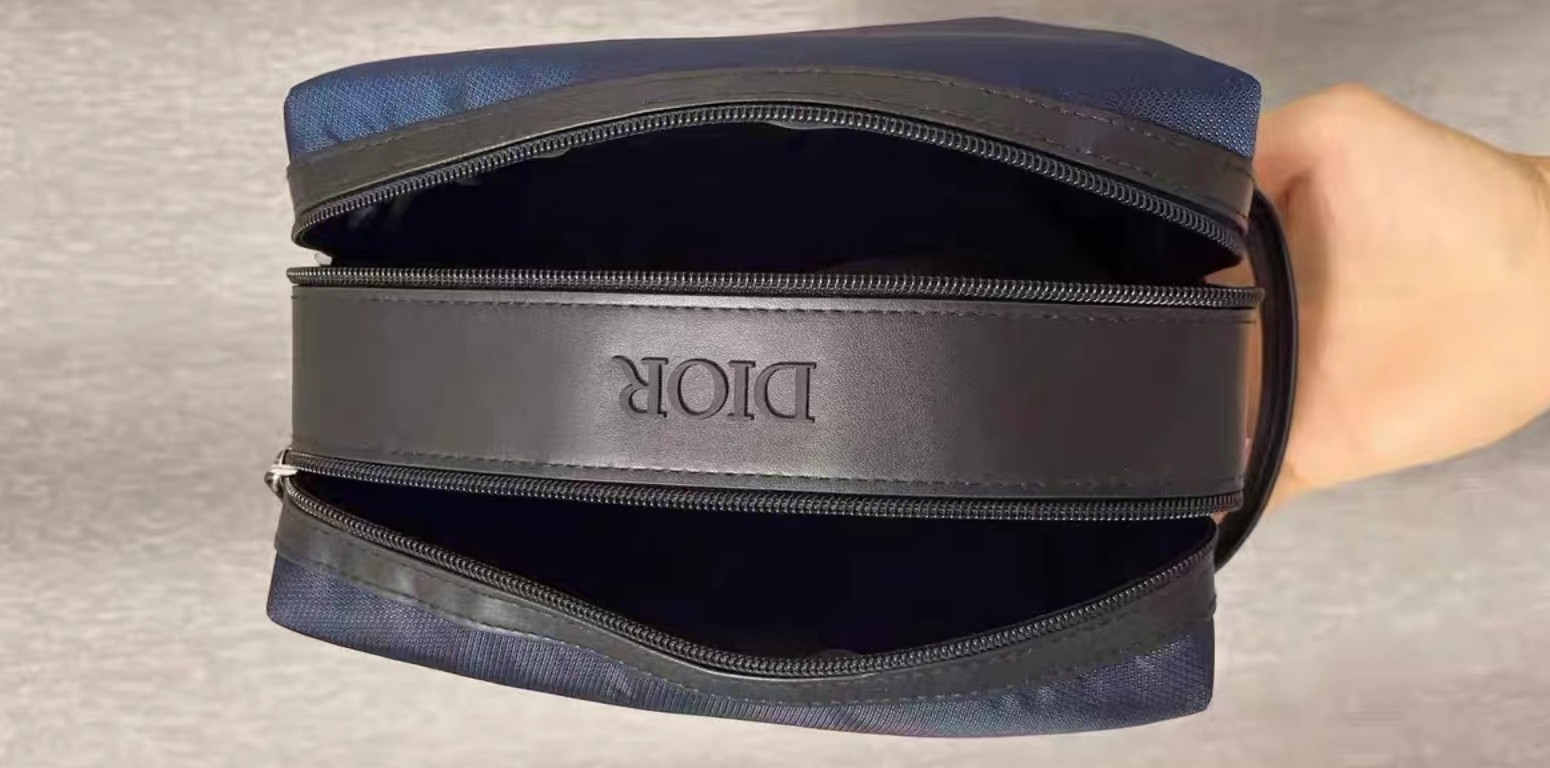 Release infinite charm, Dior field makeup bag double zipper design