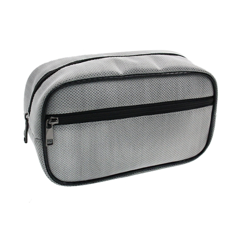 Has Q&N Introduced This Stylish and Practical Gray Cosmetic Bag?