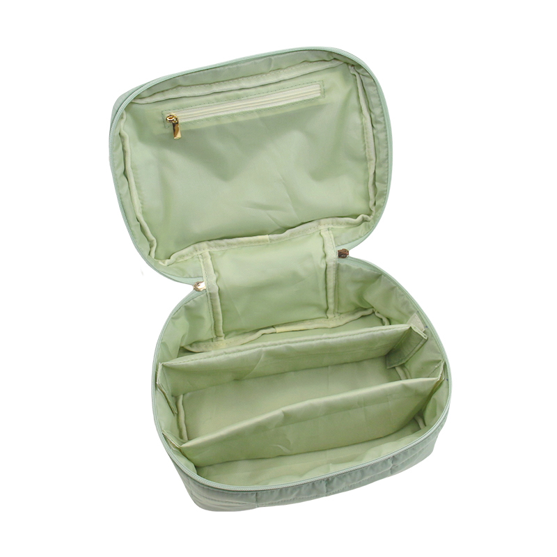 What are multi-layer cosmetic bags?