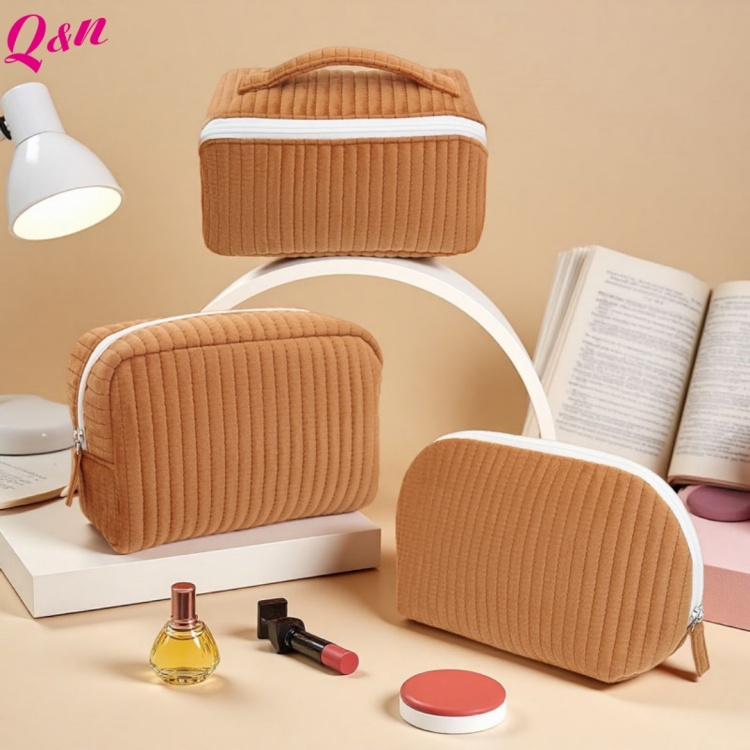 8 Q&N Makeup Bags That Finally Make Chaos Look Collected